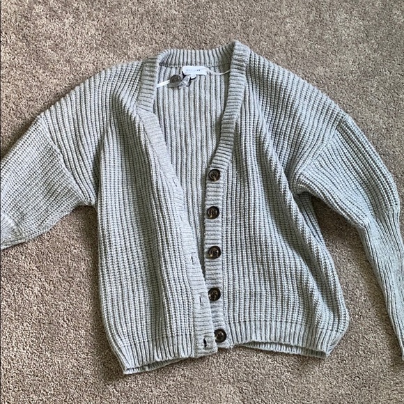 John and Jenn gray cocoon cardigan - Picture 2 of 7